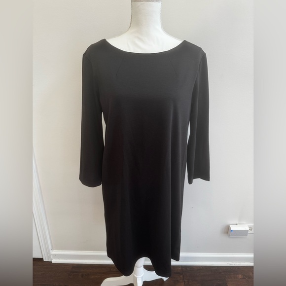 H&M Dresses & Skirts - H&M Classic Black Long Sleeve Dress